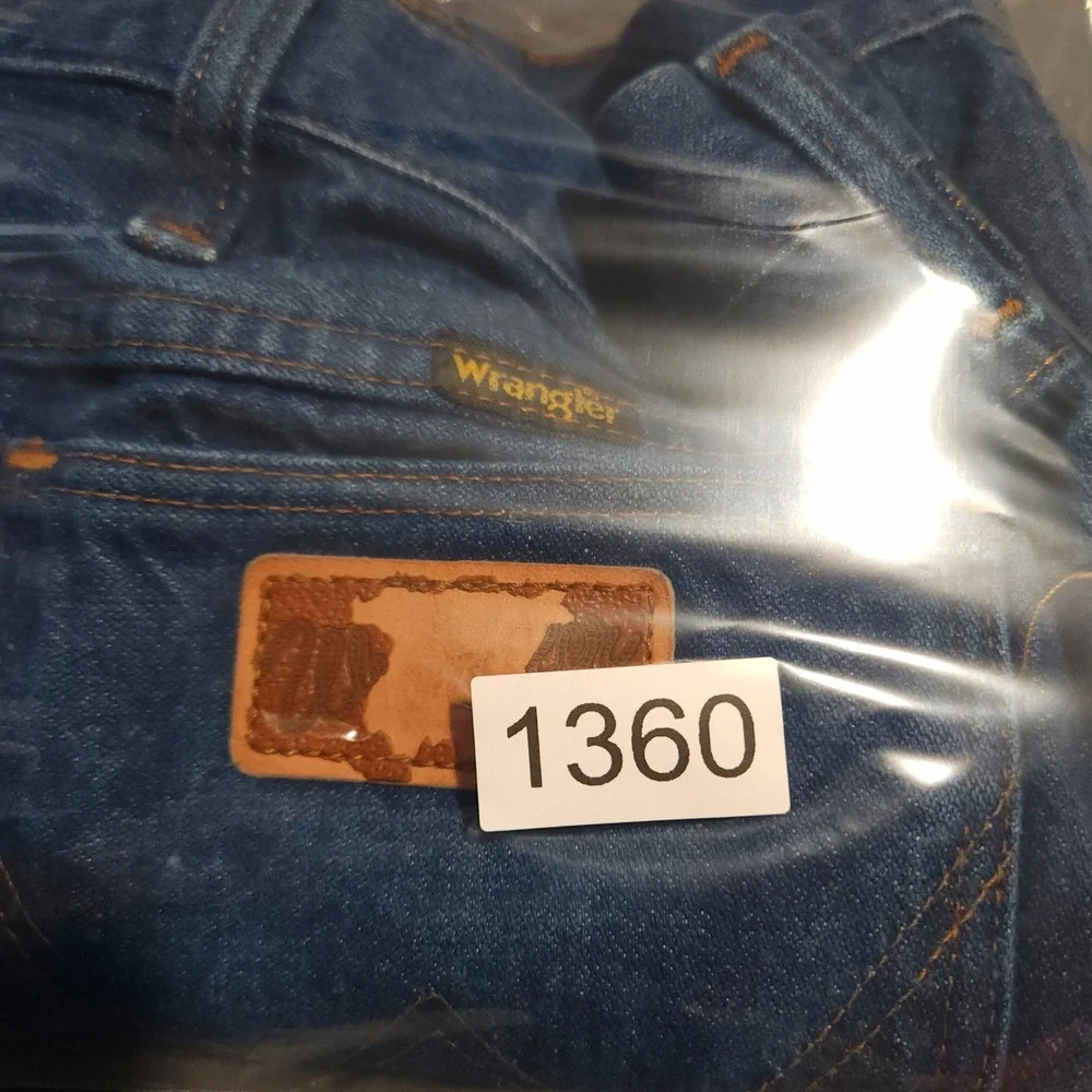 Vintage Wrangler 945NAV Cowboy Cut Jeans 42x30 Actual 40x29.5 USA Bootcut